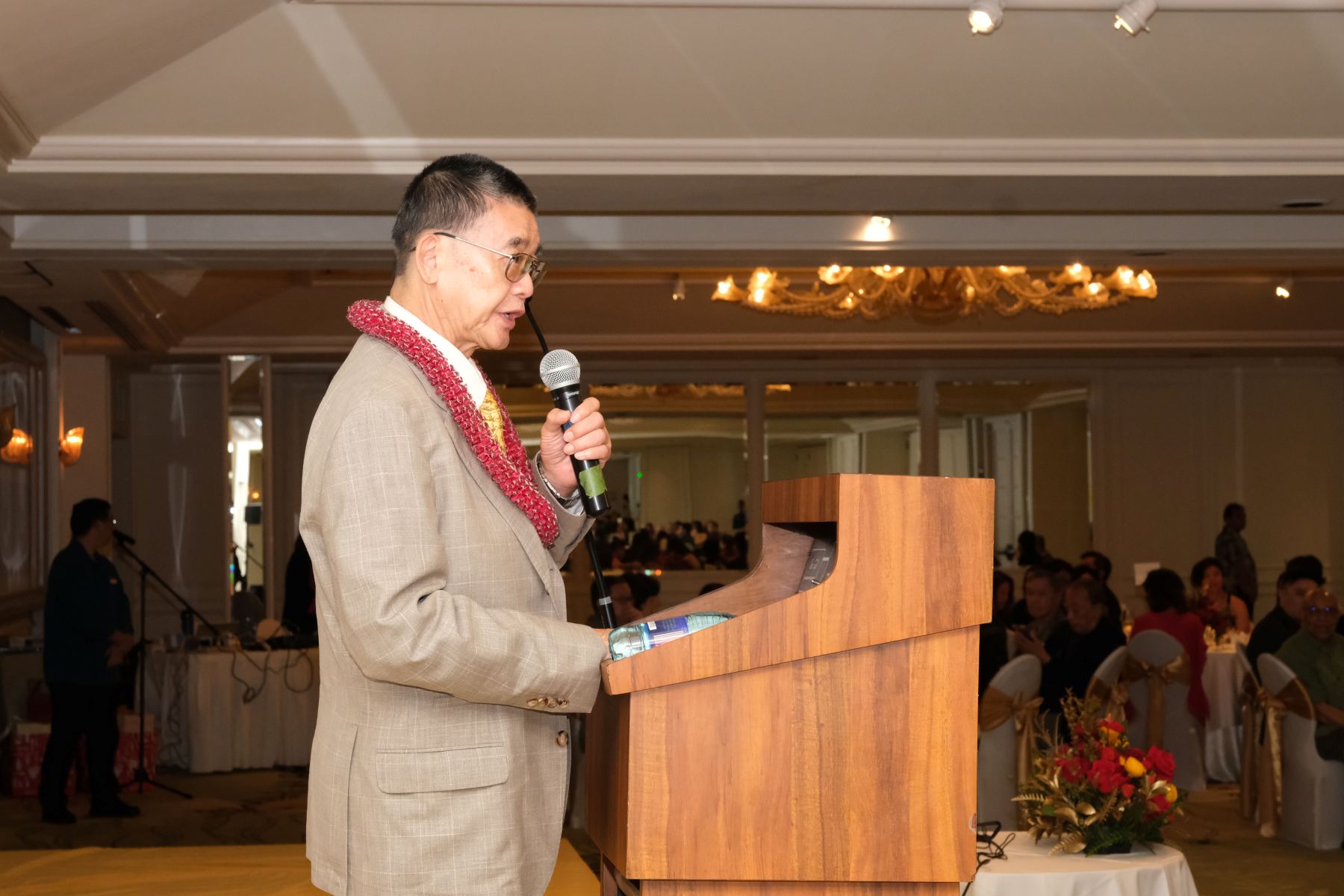 Thomas, who founded First Physical & Functional Rehab in 1991, speaking at the practice&rsquo;s anniversary dinner